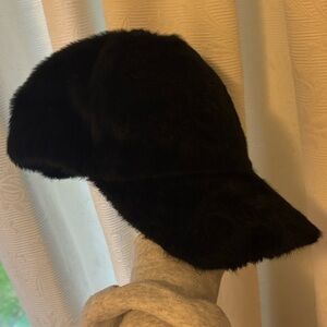 Stand Studio Black Faux Fur Cia Cap O/S